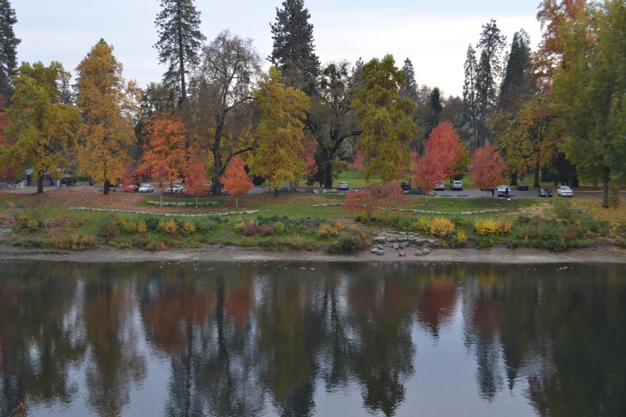The Lodge At Riverside Grants Pass Exterior photo