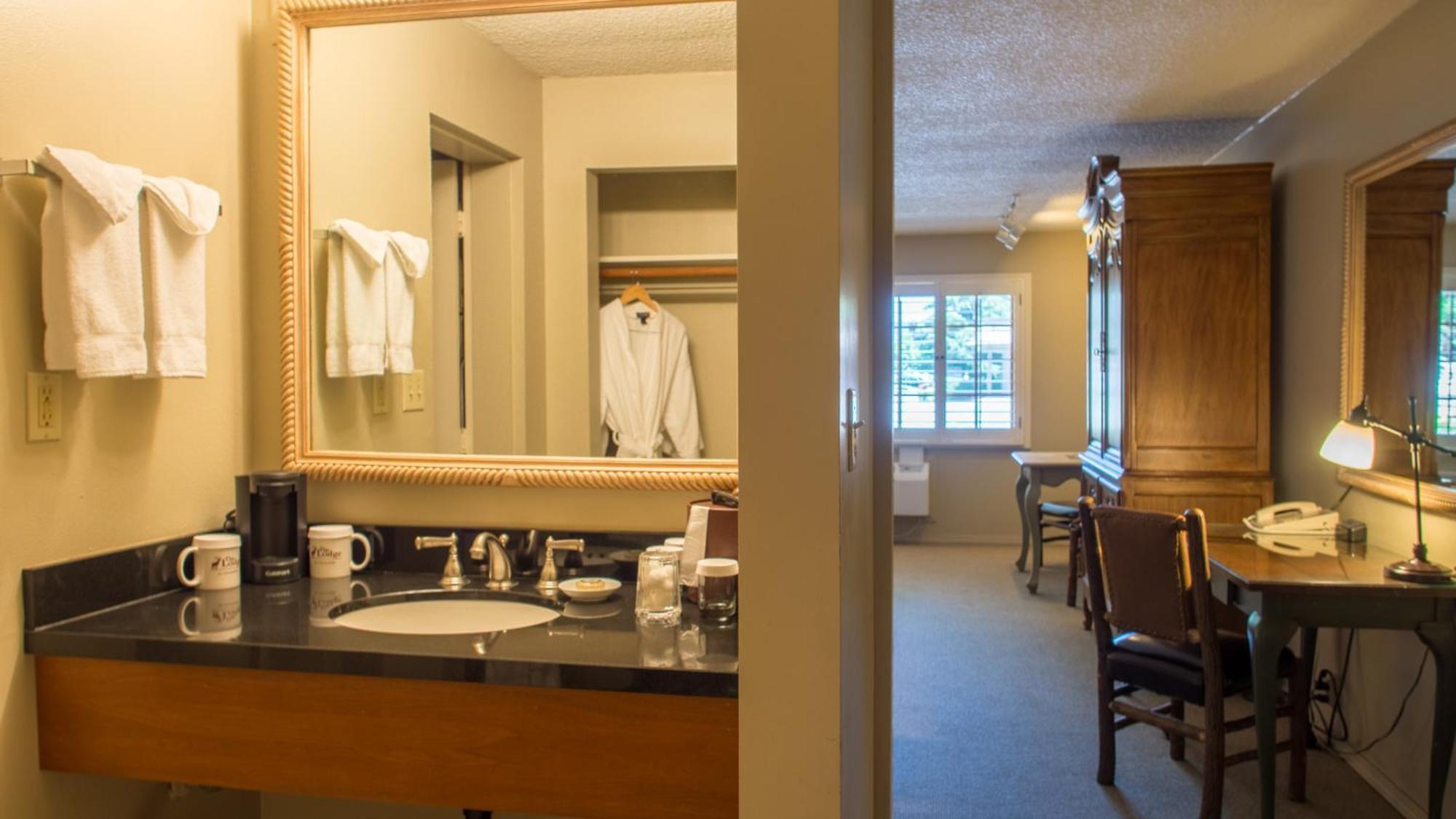 The Lodge At Riverside Grants Pass Room photo