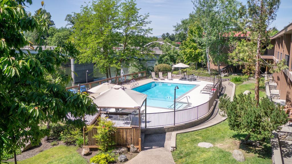 The Lodge At Riverside Grants Pass Exterior photo